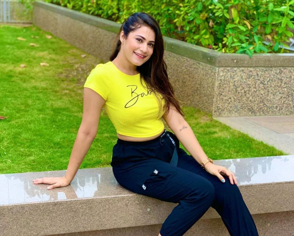 Kritika Malik in Yellow Top
