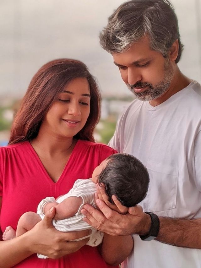 Read more about the article Shreya Ghoshal with her first baby