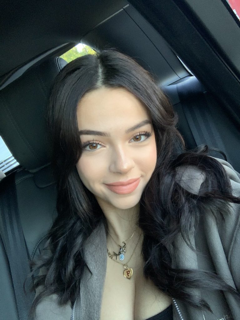 Pamibaby in her car