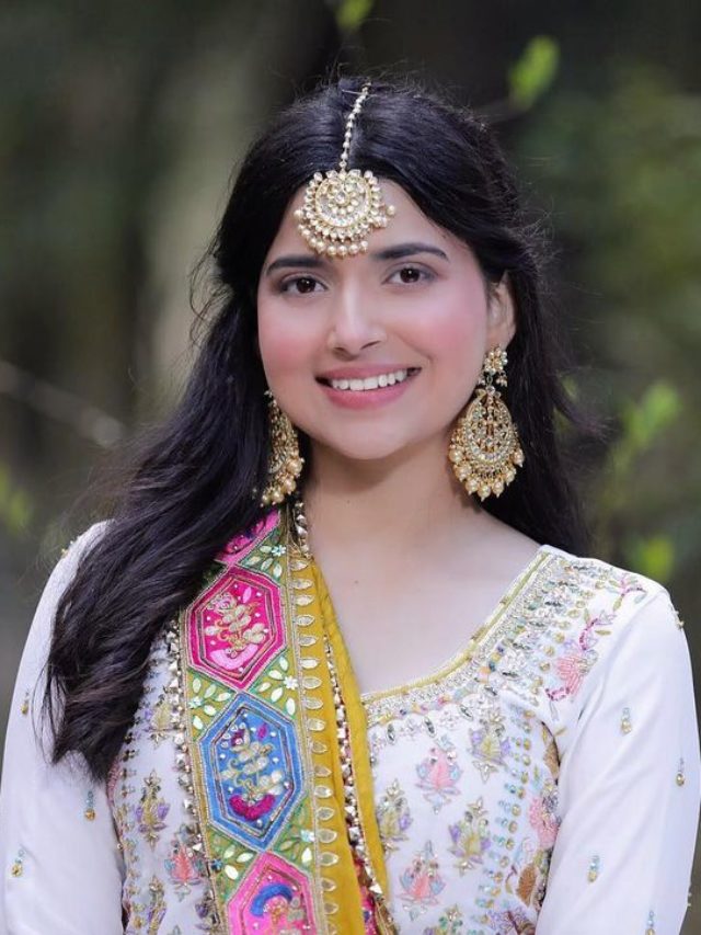 Read more about the article Know all About Nimrat Khaira