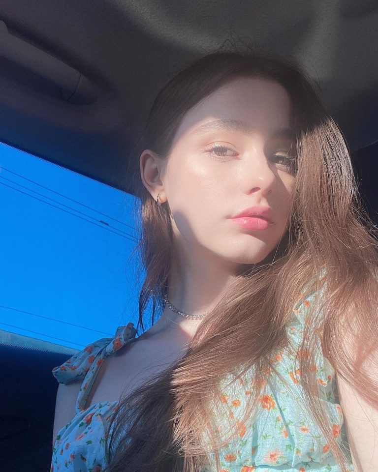 Dasha Taran Instagram Model Biography Age And Boyfriend Sukhbeer Brar
