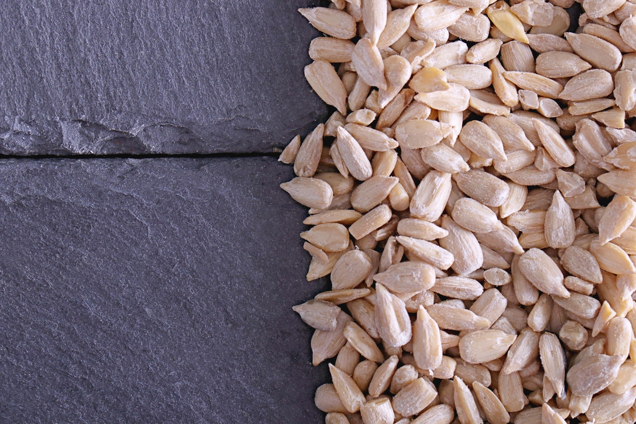 Read more about the article Why You Should Be Eating Sunflower Seeds for Keto