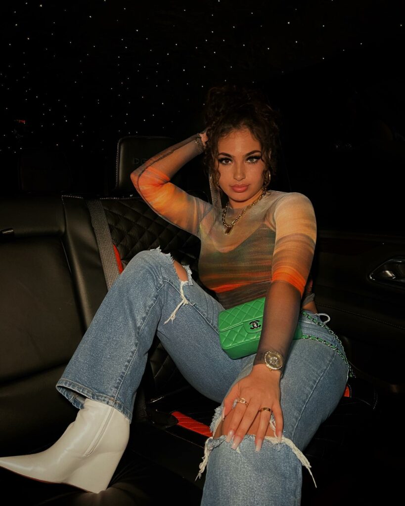 Ash Kash (Model) Bio, Age, Boyfriend, Height, Nationality & OnlyFans