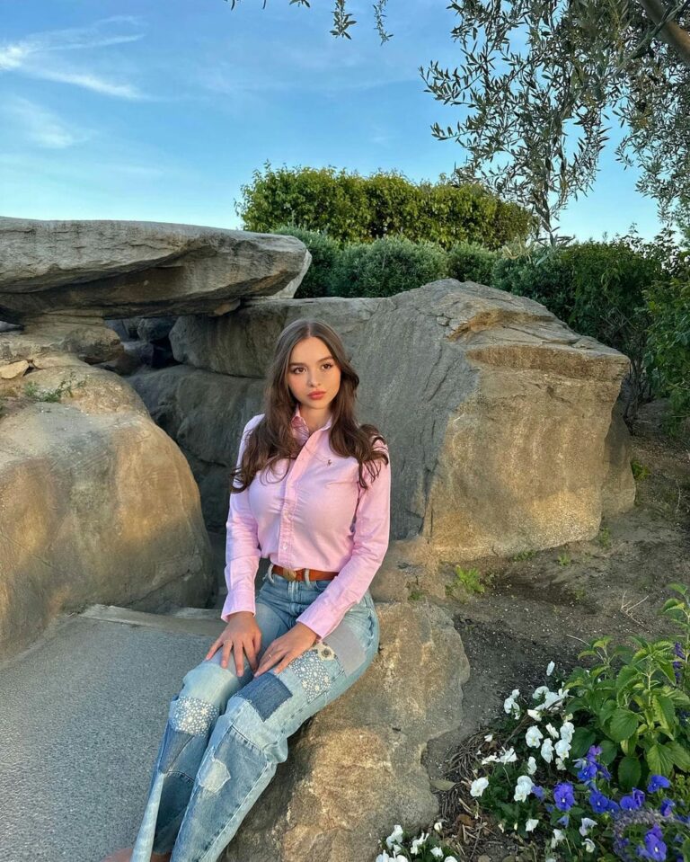 Who is Sophie Mudd? Biography, Age, Height, Boyfriend & Net Worth